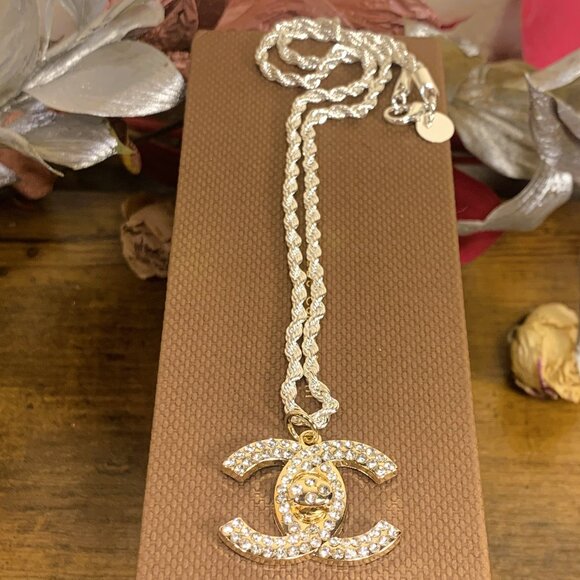 Jewelry - Chanel Turnlock Necklace Bag Charm